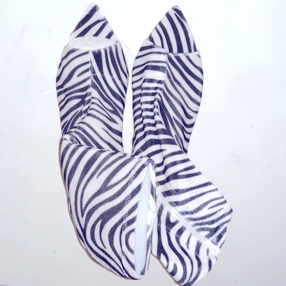 Zebra Black White Open Toe Heel Shoe Boot Shoes High Heels 10 Women's NEW NWOT